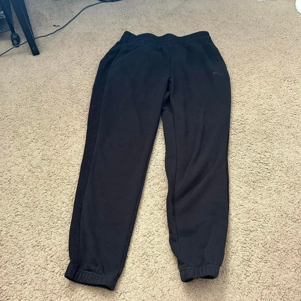 Vintage Black‎ Fila sweatpants